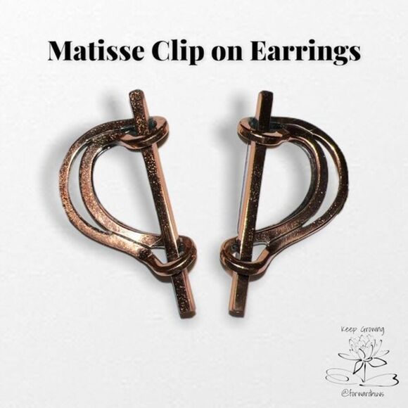 1952-1964 Vintage Matisse Brass Clip On Earrings - Picture 1 of 8